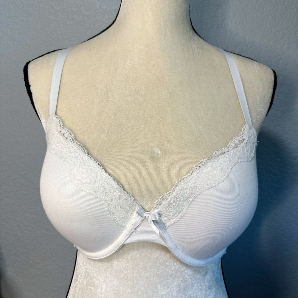 Ambrielle White Lace Bra - Picture 8 of 9